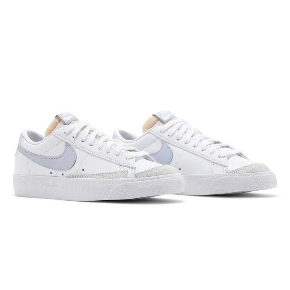 Nike Women's White and Gray Sneakers Blazers
